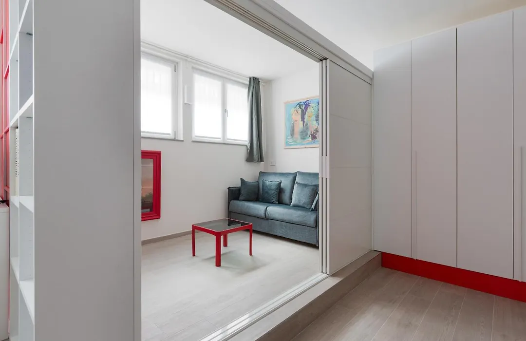 Guesthost - Spacious Apartments - 1,4Km From Corso Buenos Aires-1