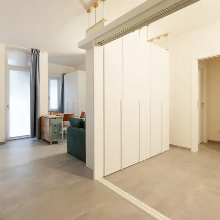 Guesthost - Spacious Apartments - 1,4Km From Corso Buenos Aires-3